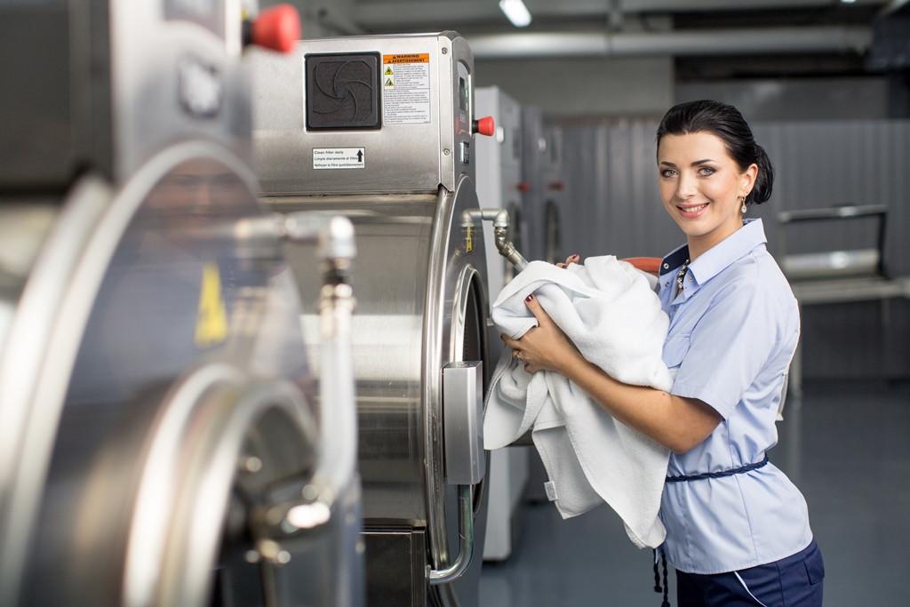 Hanging at the Laundry: Your Go-To for Pristine Wash & Fold Services