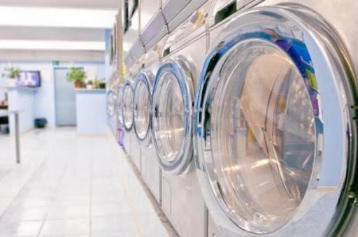 Beyond the Basics: Expert Dry Cleaning by Hanging at the Laundry